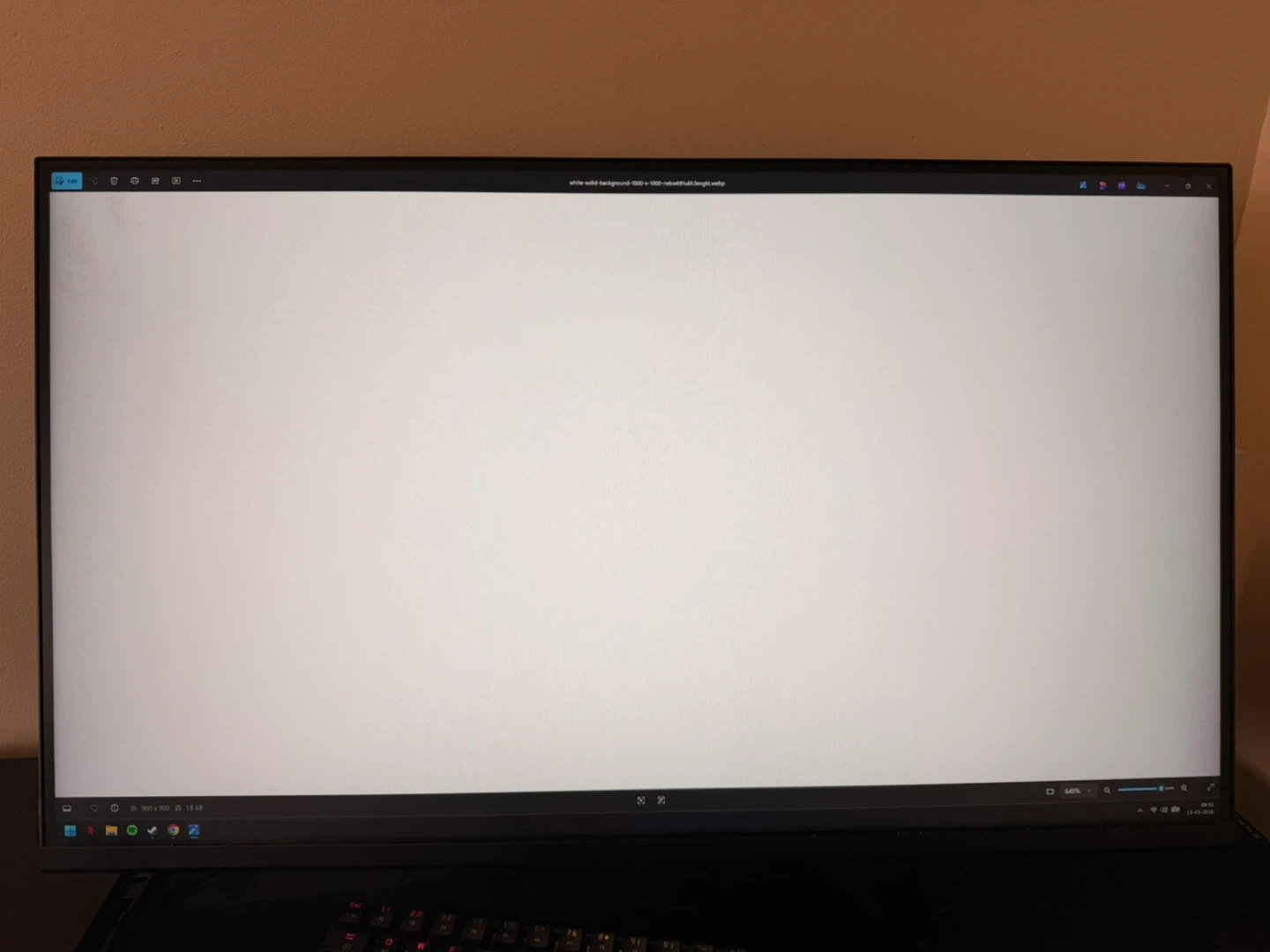 Samsung 32 Inch Odyssey G5 QHD 180hz Gaming Monitor - photo 2