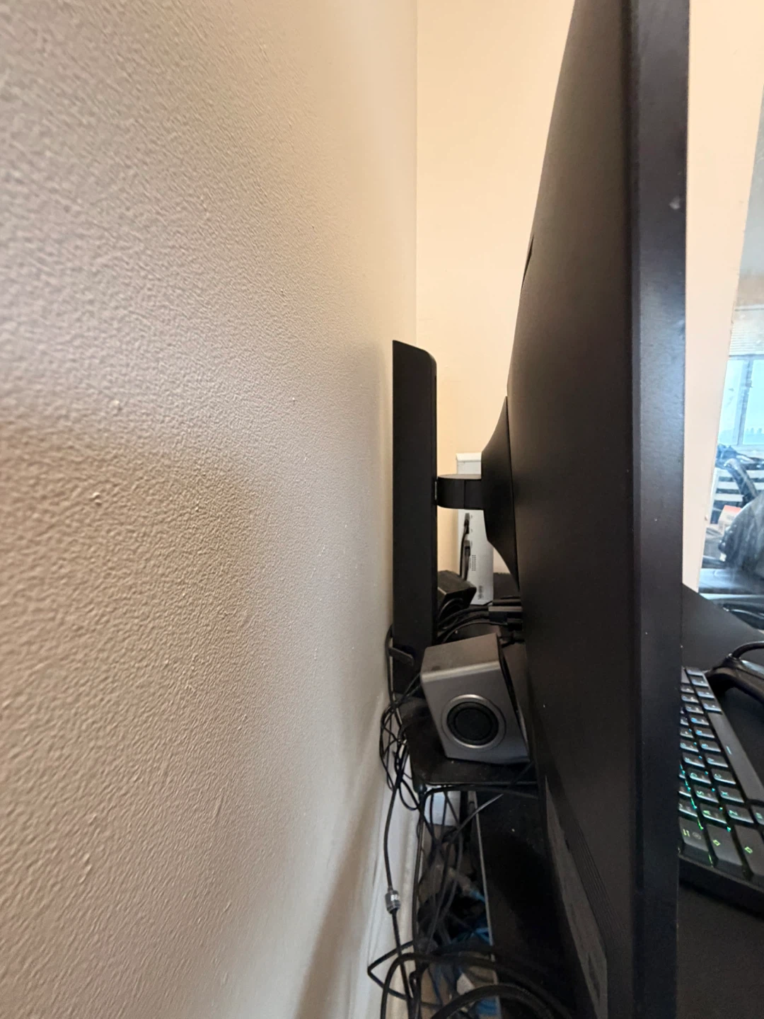 Samsung 32 Inch Odyssey G5 QHD 180hz Gaming Monitor - photo 4