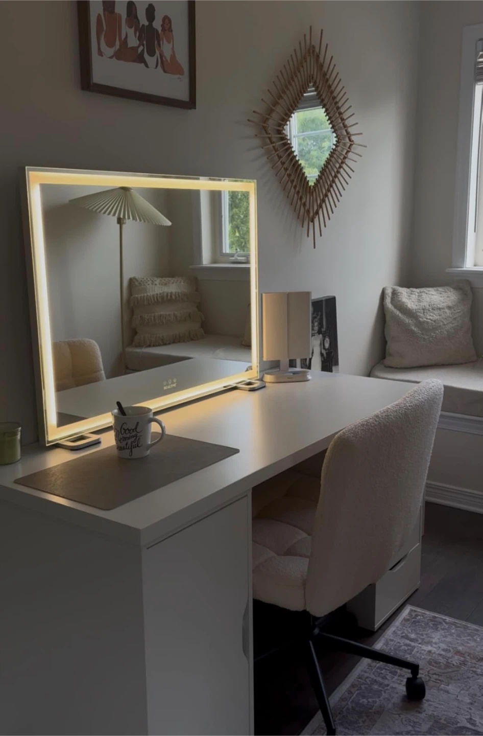 BEAUTME Lighted Makeup Mirror - photo 2