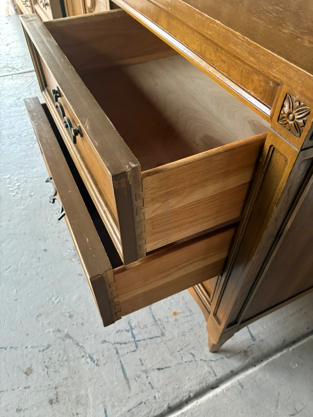 American of Martinsville dresser 76” - photo 5