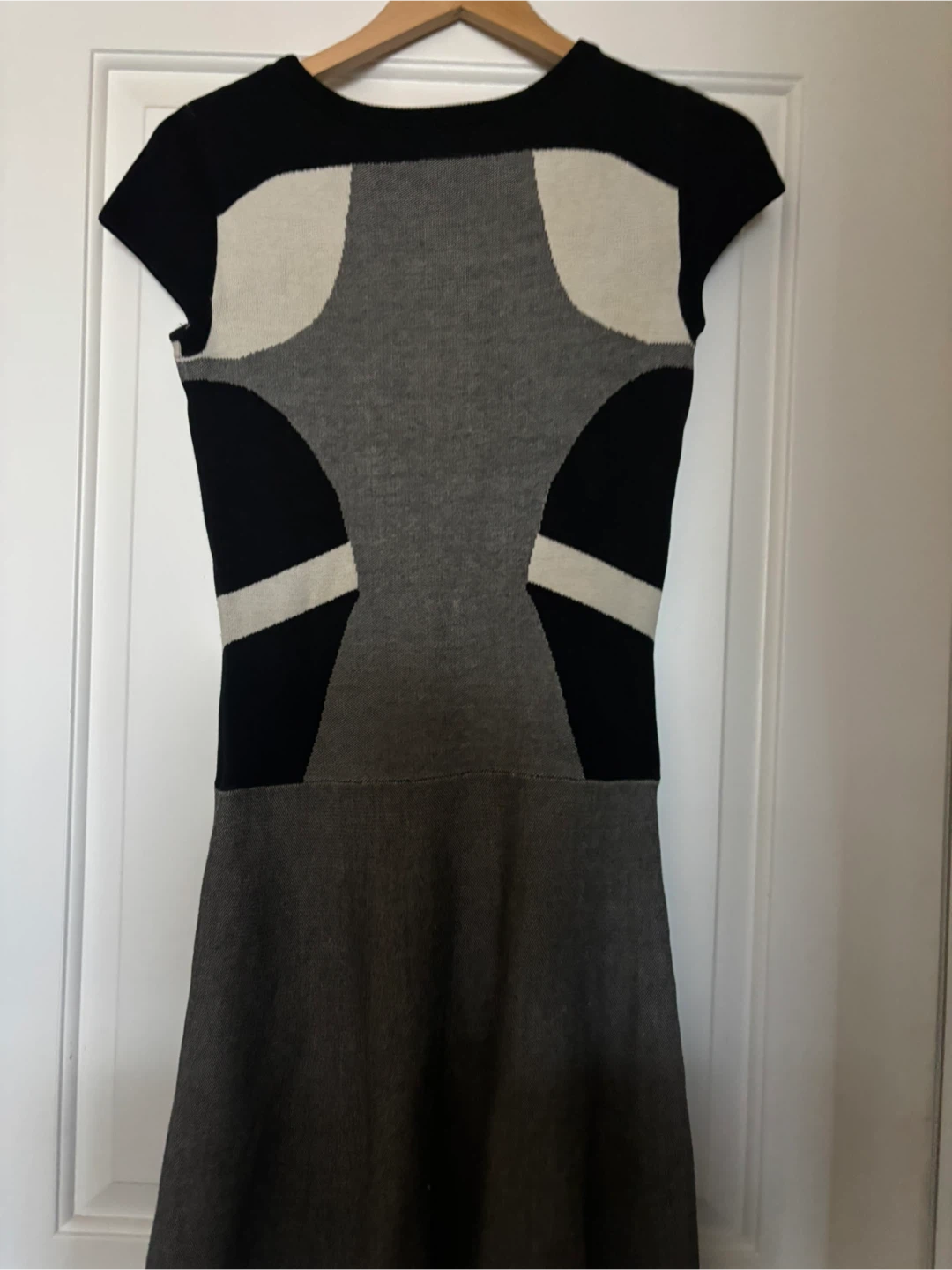 Women's Knit Dress size XS - photo 4