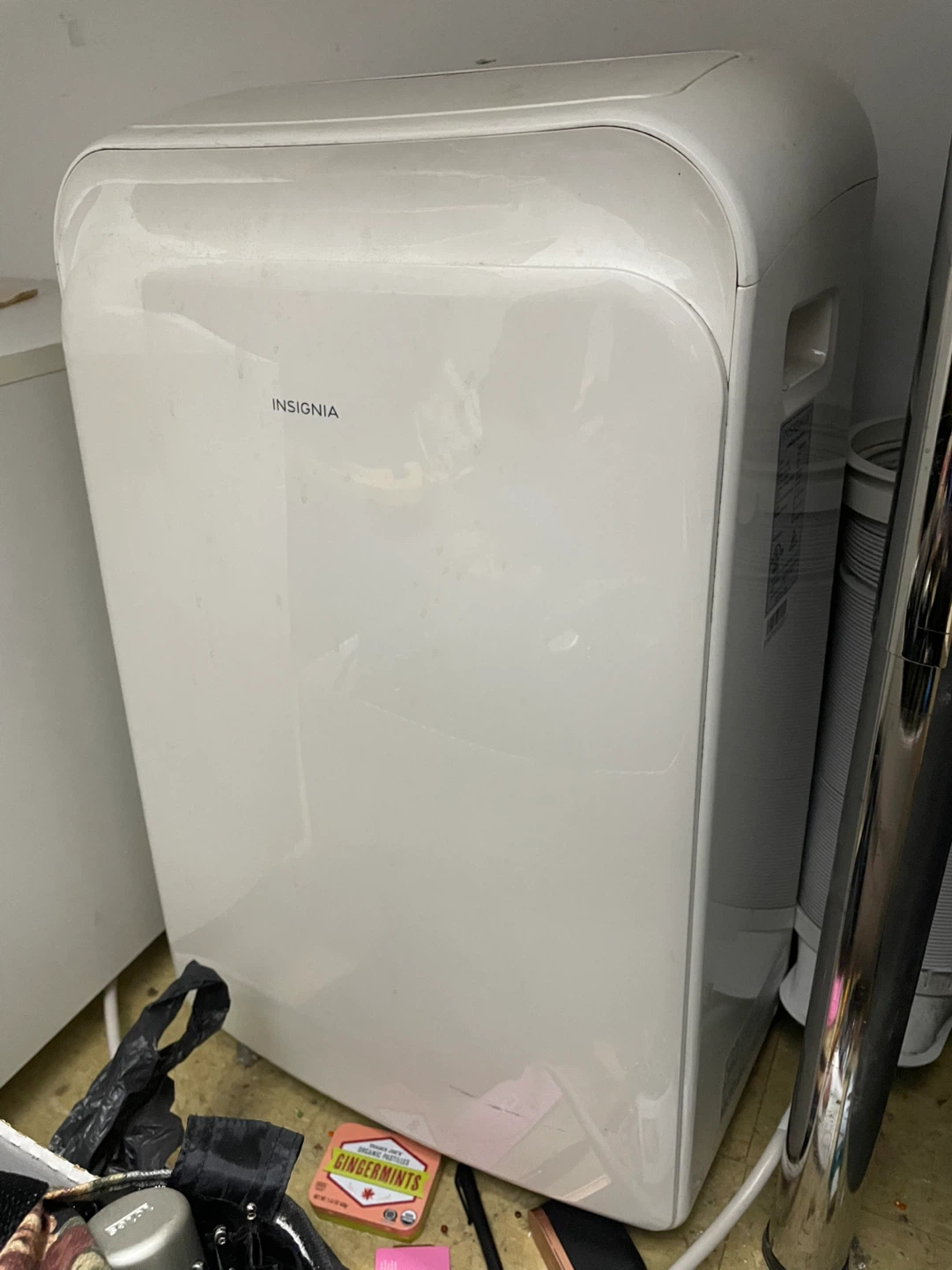 Insignia Portable Air Conditioner NS-AC06PWH1