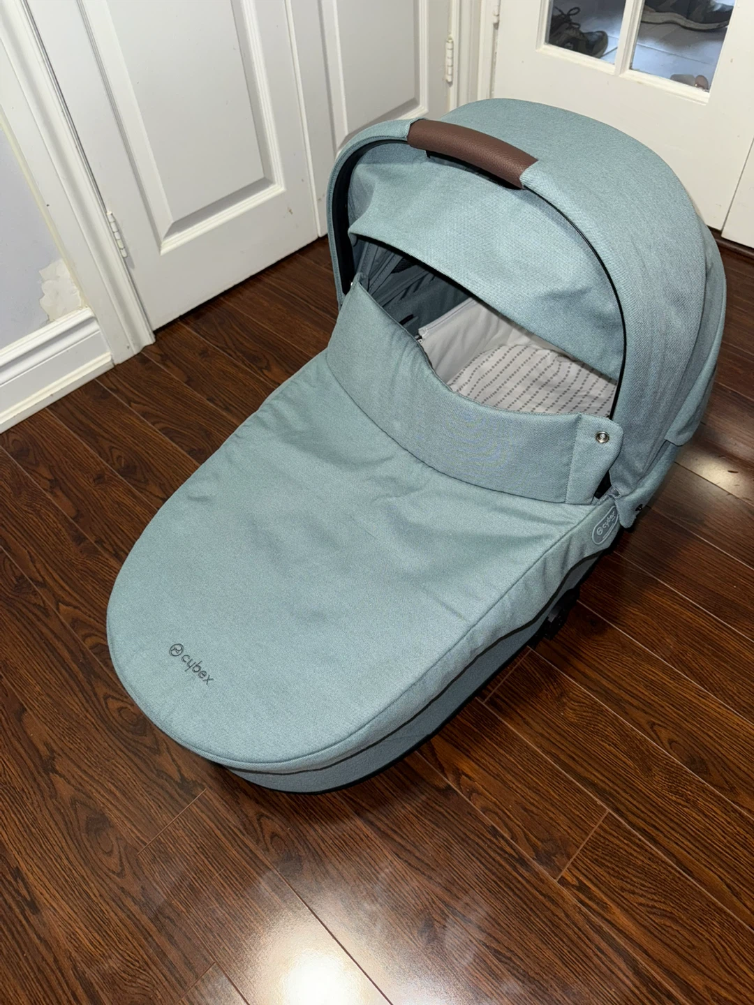 Cybex Bassinet Pram Attachment - photo 2