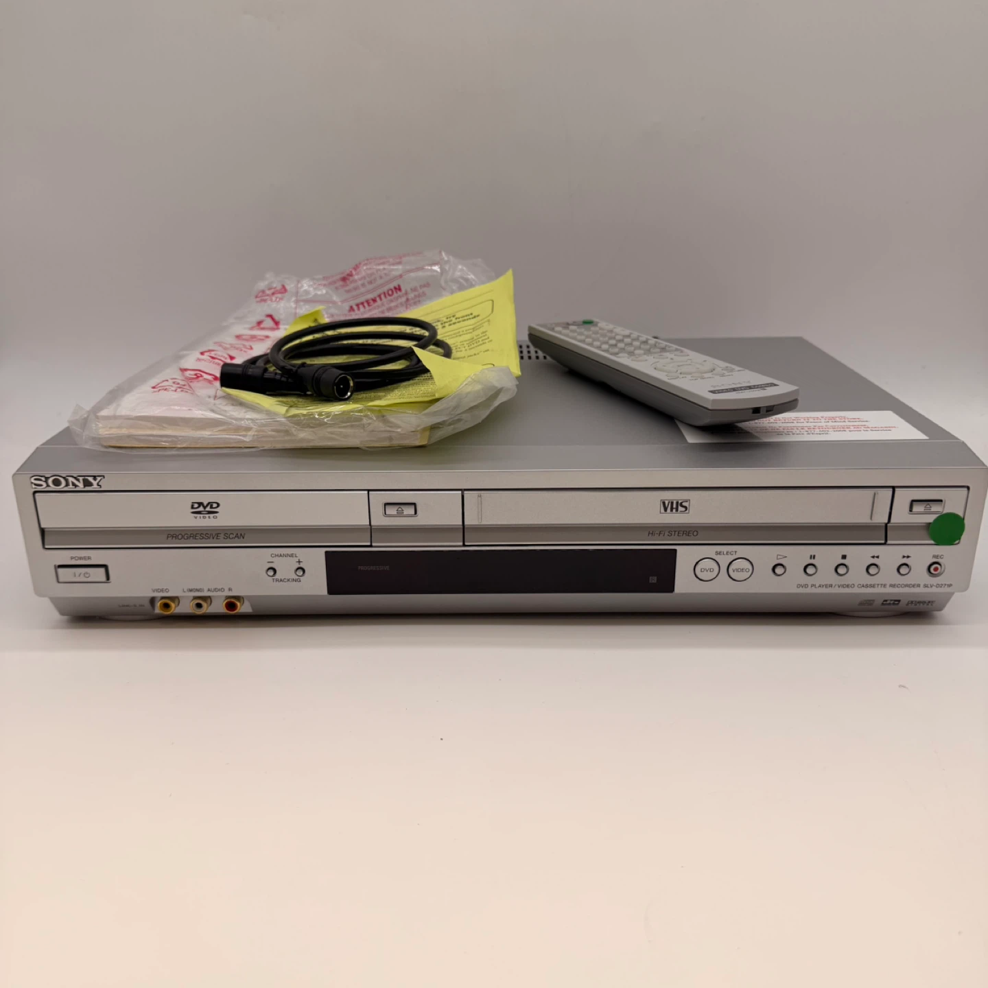 Sony SLV-D271P DVD Player / VCR Combo Progressive Scan
