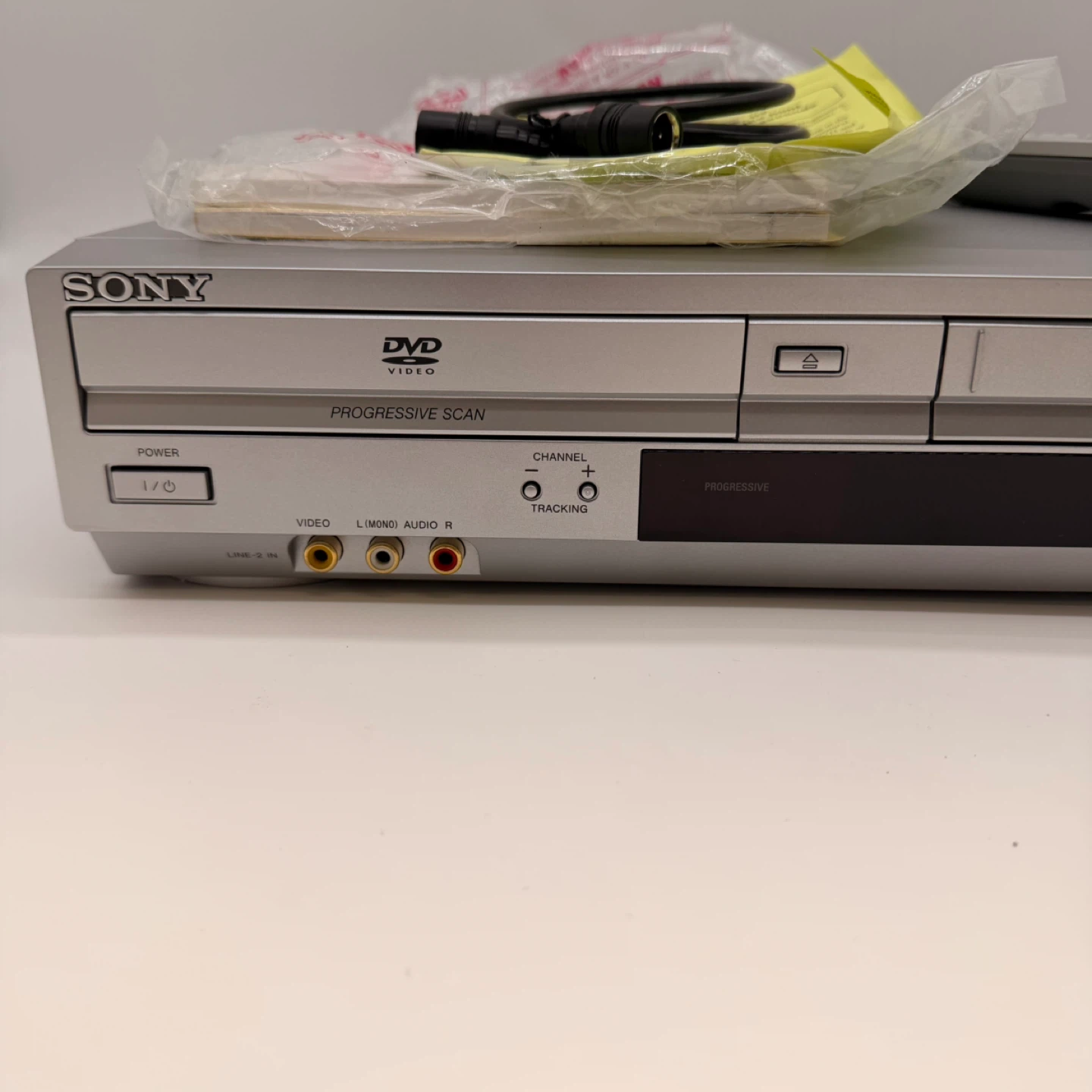 Sony SLV-D271P DVD Player / VCR Combo Progressive Scan - photo 2