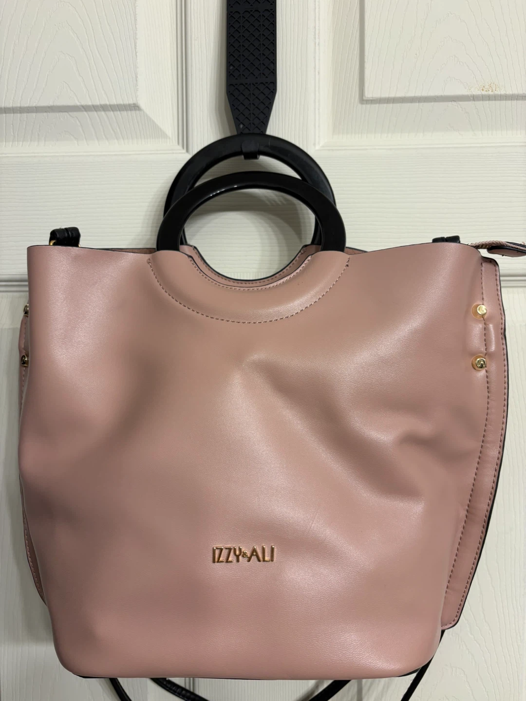 IZZY & ALI Pink Leather Handbag