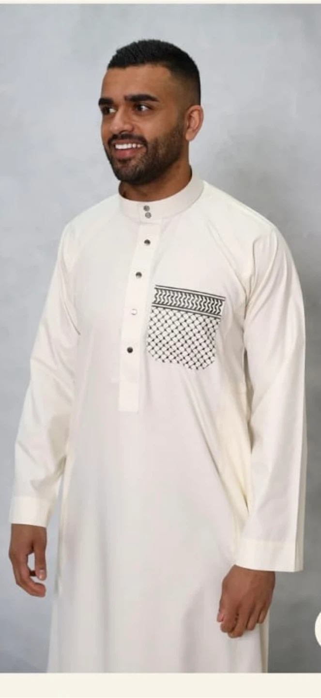 * New * Cream Thobe / Jubba with Black and White Pocket Detail