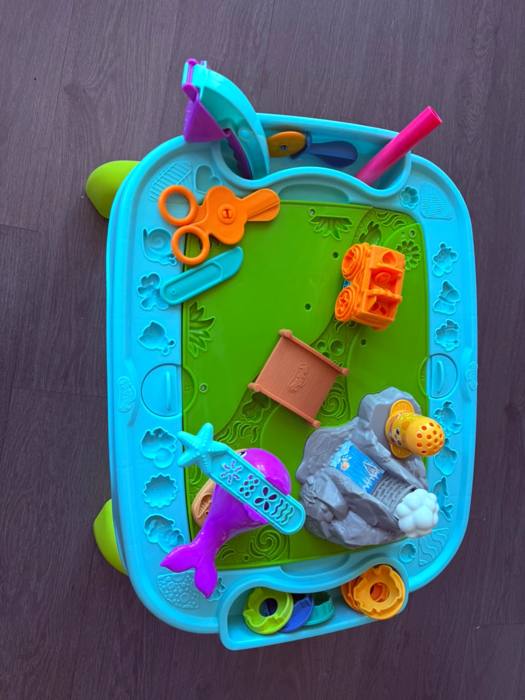 Play-Doh Activity Table with Accessories - photo 5