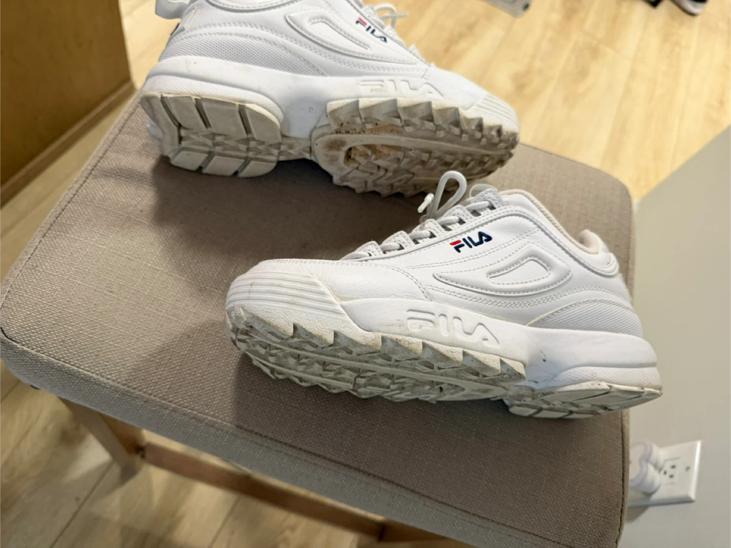 White Fila Disruptor Sneakers - Size 8.5 US - photo 3