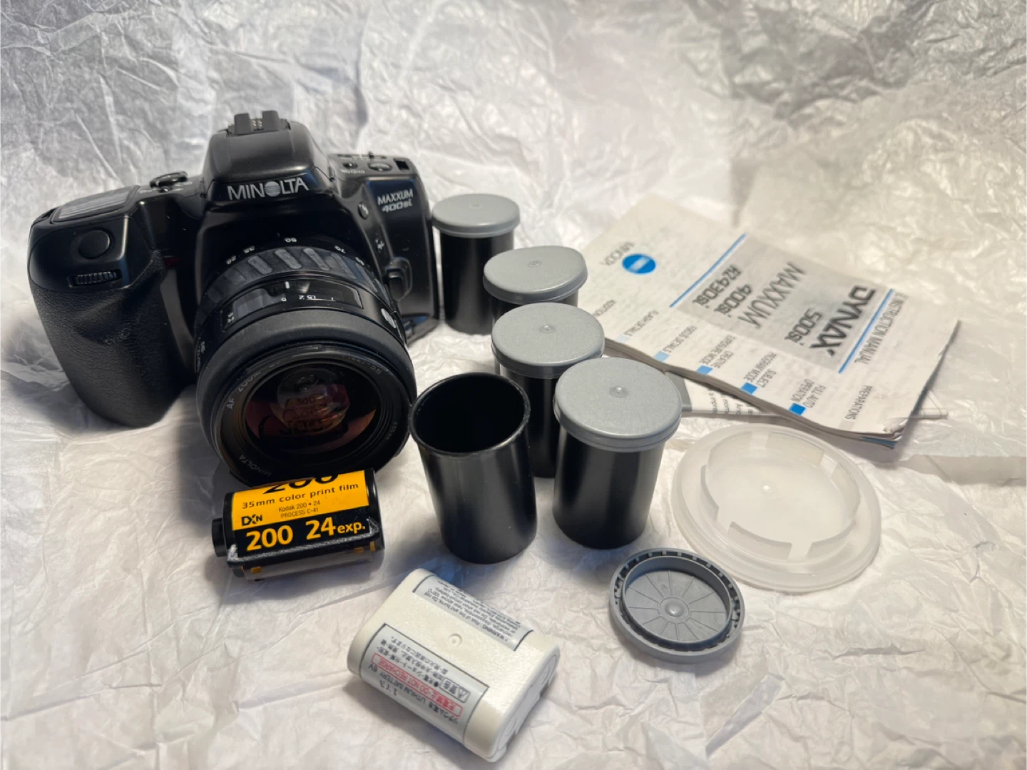 Minolta Maxxum 400si Camera & 28-80mm AF Lens Bundle
