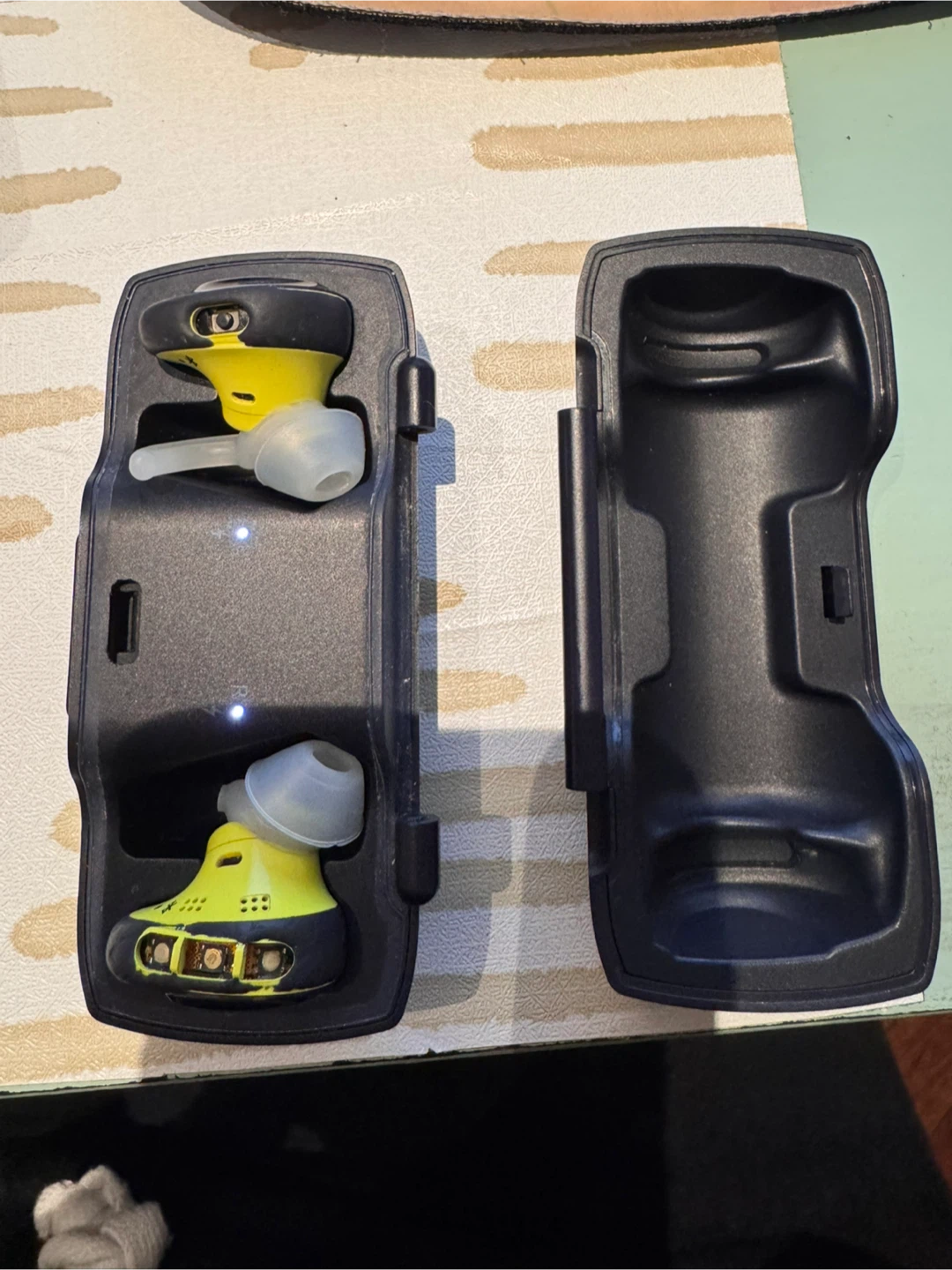 Bose Soundsport Free Wireless Earbuds - photo 2