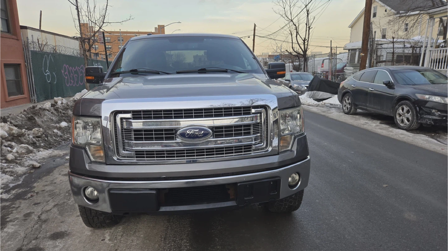 2013 Ford F-150 XLT 4x4 Crew Cab Pickup Truck - photo 2