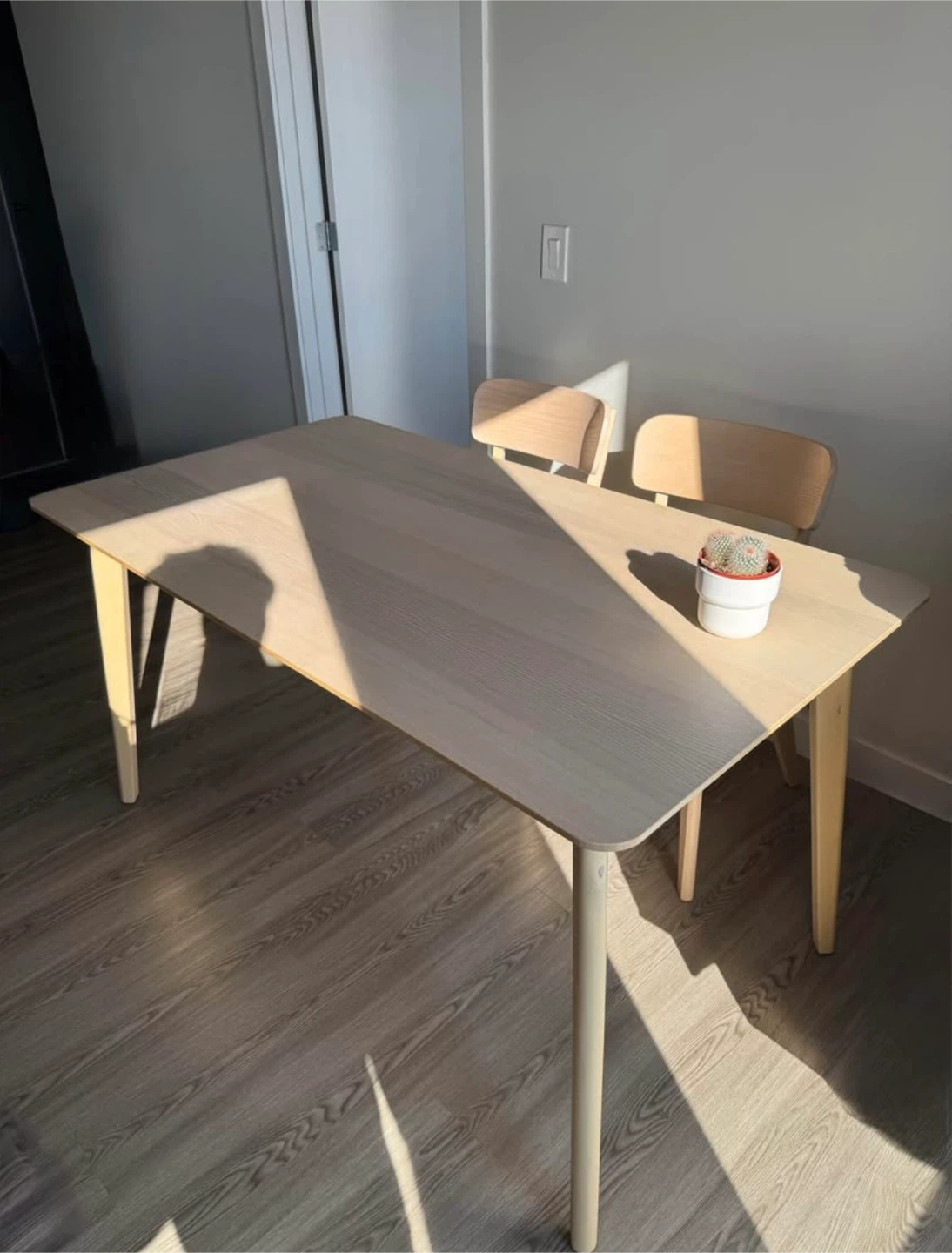 Dining Table (140cm)