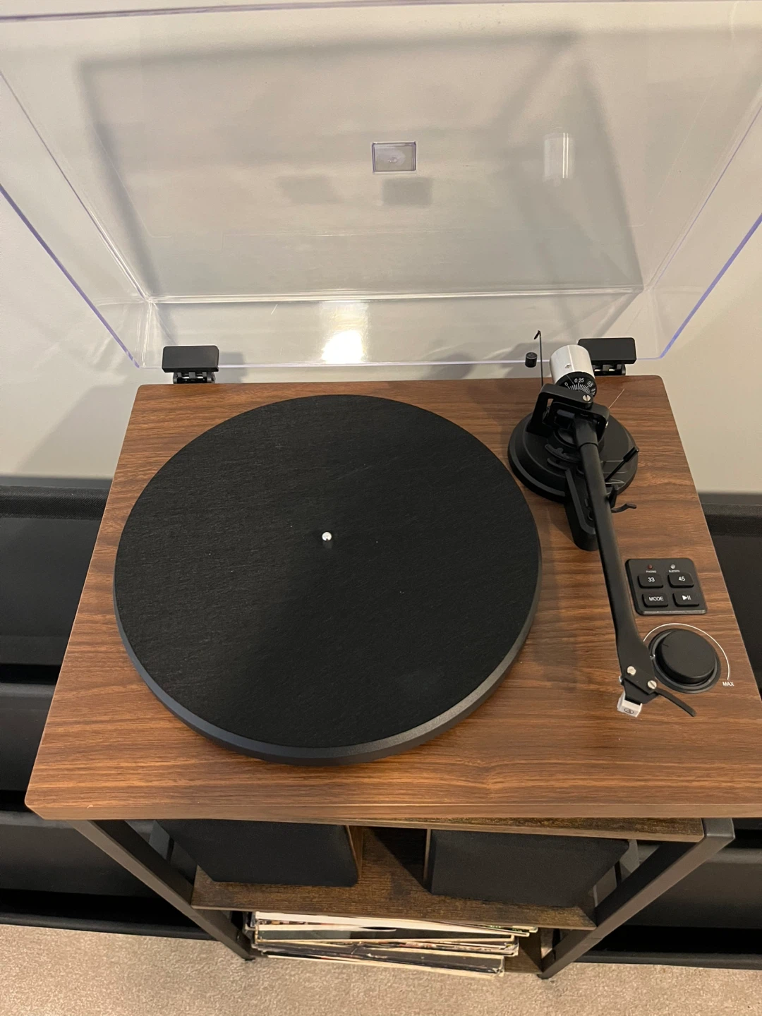 Turntable with Dust Cover, Speakers, and stand/display rack - photo 2