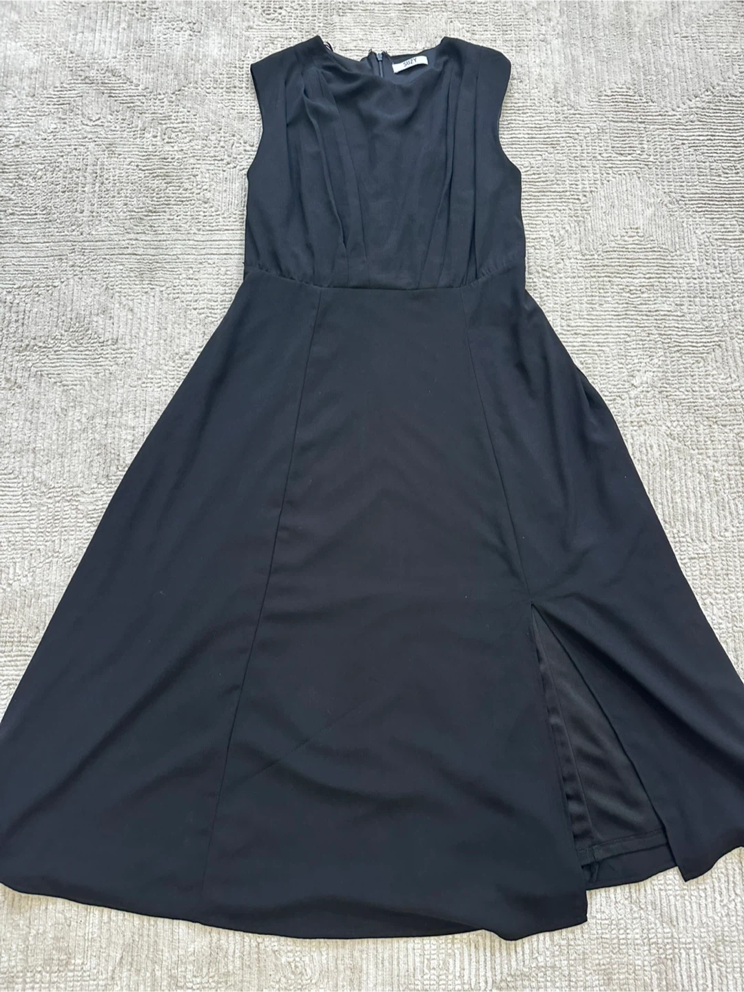 Black Sleeveless Dress