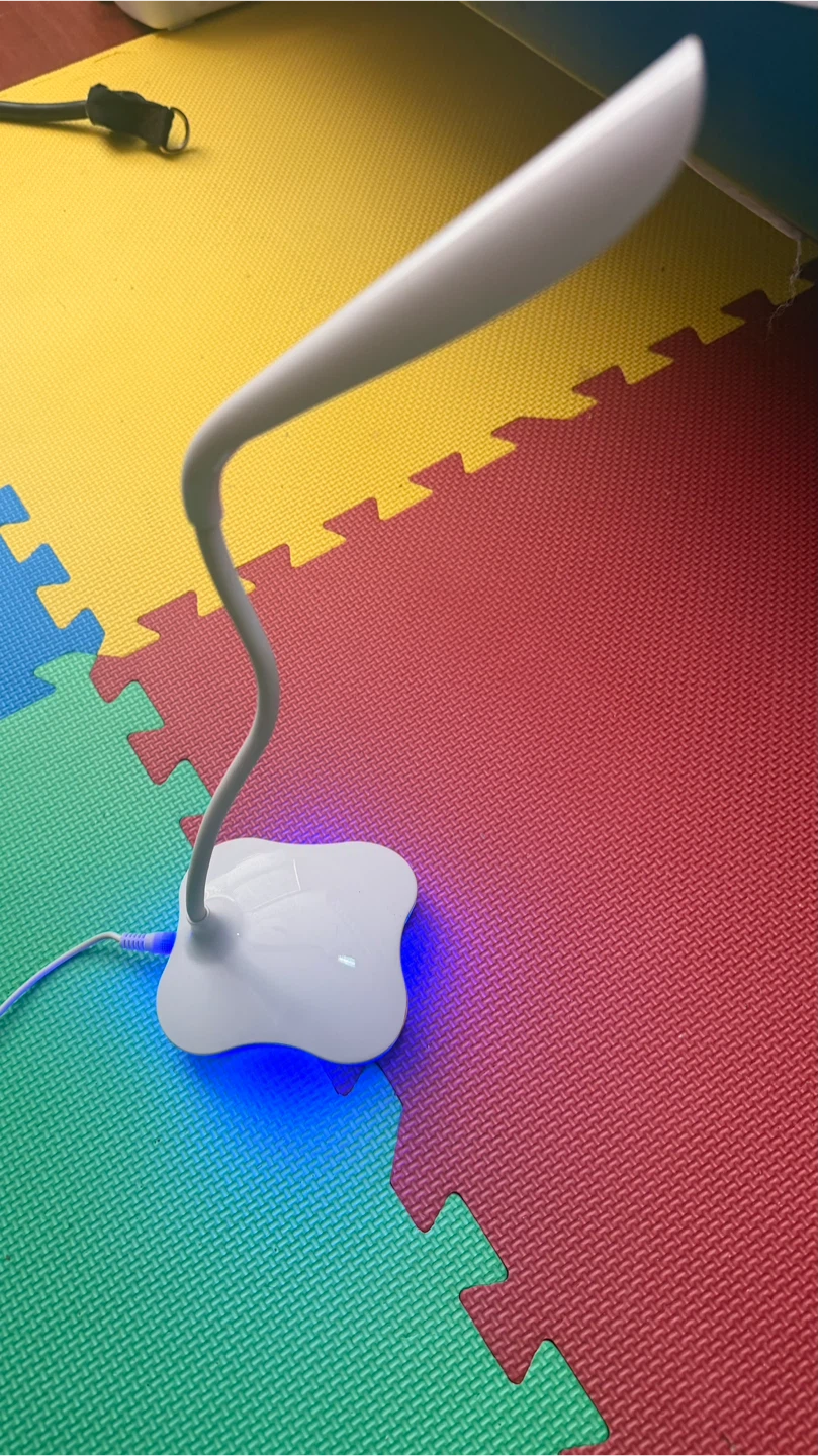 White LED Desk Lamp with Flexible Neck - photo 4