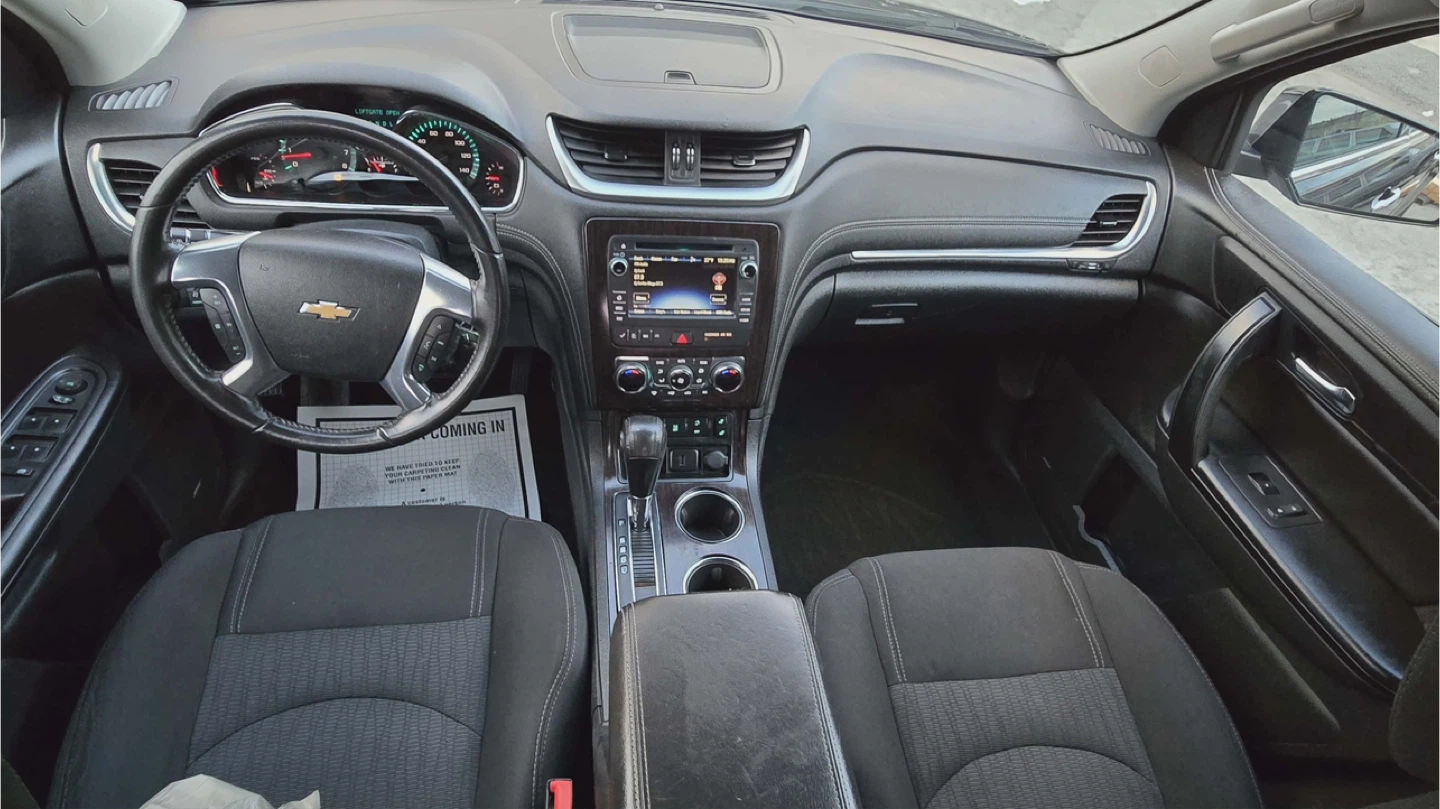 2017 CHEVROLET TRAVERSE LT SPORT UTILITY 4D - photo 5