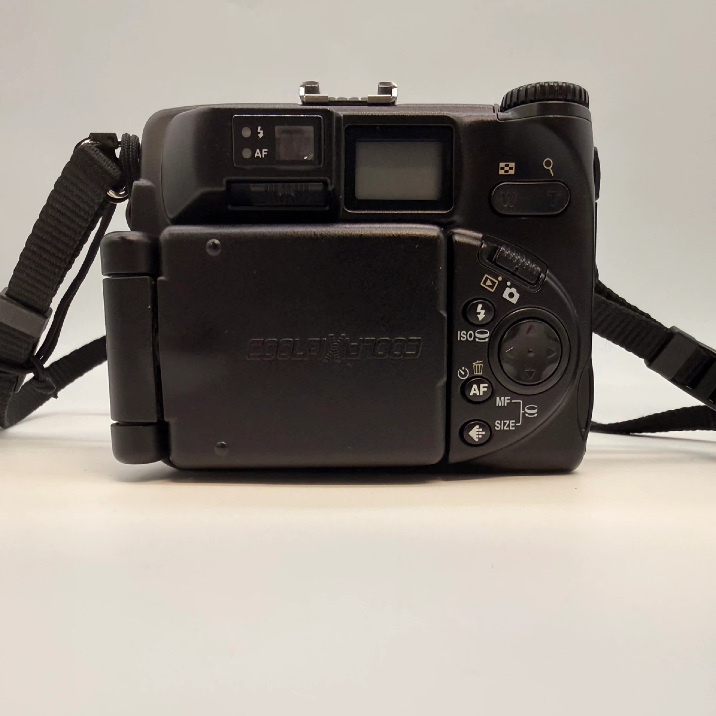 Nikon Coolpix 5000 Digital Camera With Case Batteries - photo 4