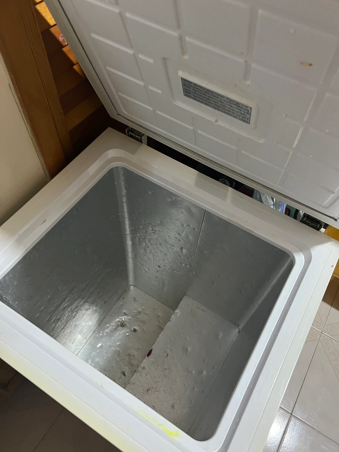 White Chest Freezer - photo 5
