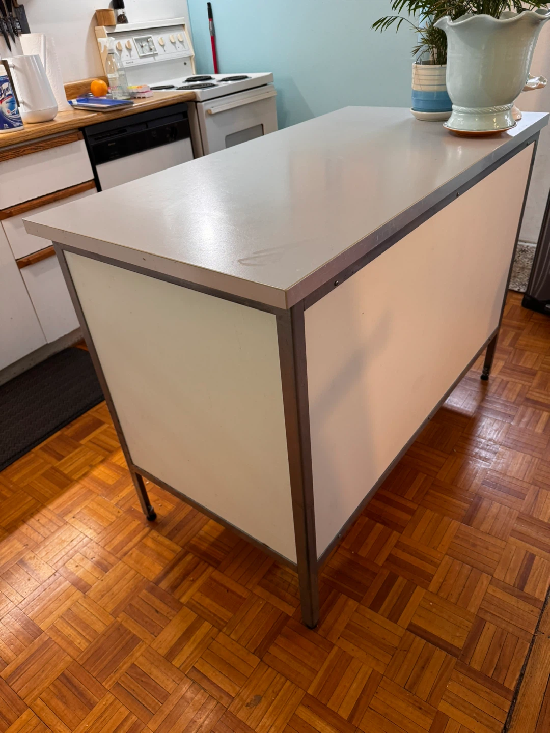 Vintage Kitchen Island Counter - photo 4