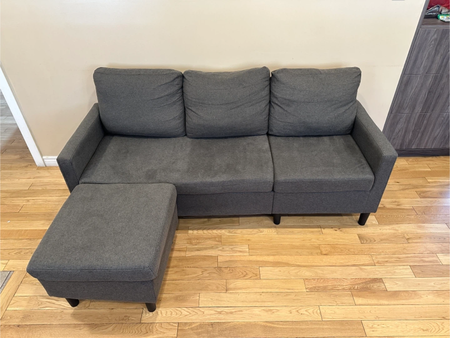 Zinus Sectional Sofa with Reversible Ottoman (CAN DELIVER) - photo 4