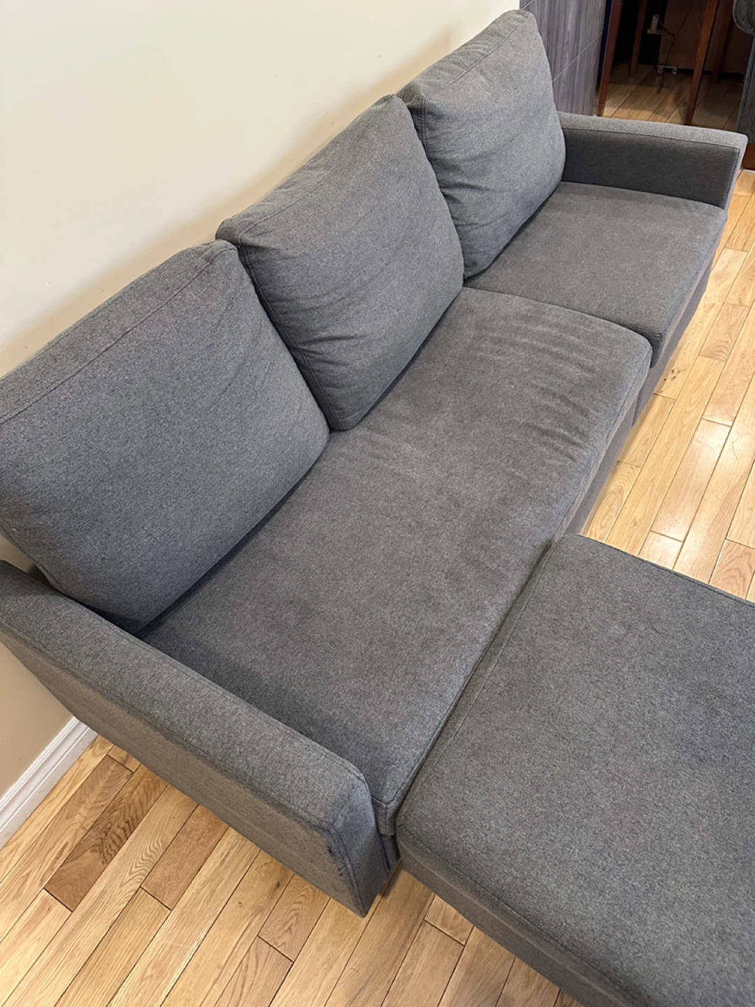 Zinus Sectional Sofa with Reversible Ottoman (CAN DELIVER) - photo 3