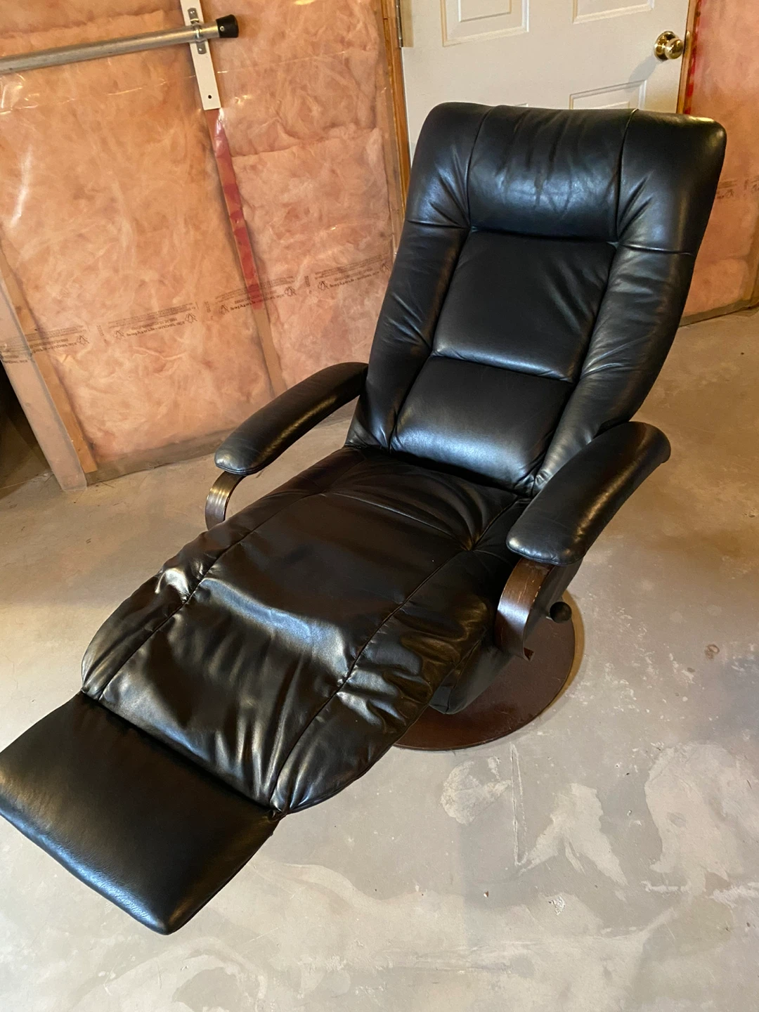 Black Leather Recliner Chair - photo 5