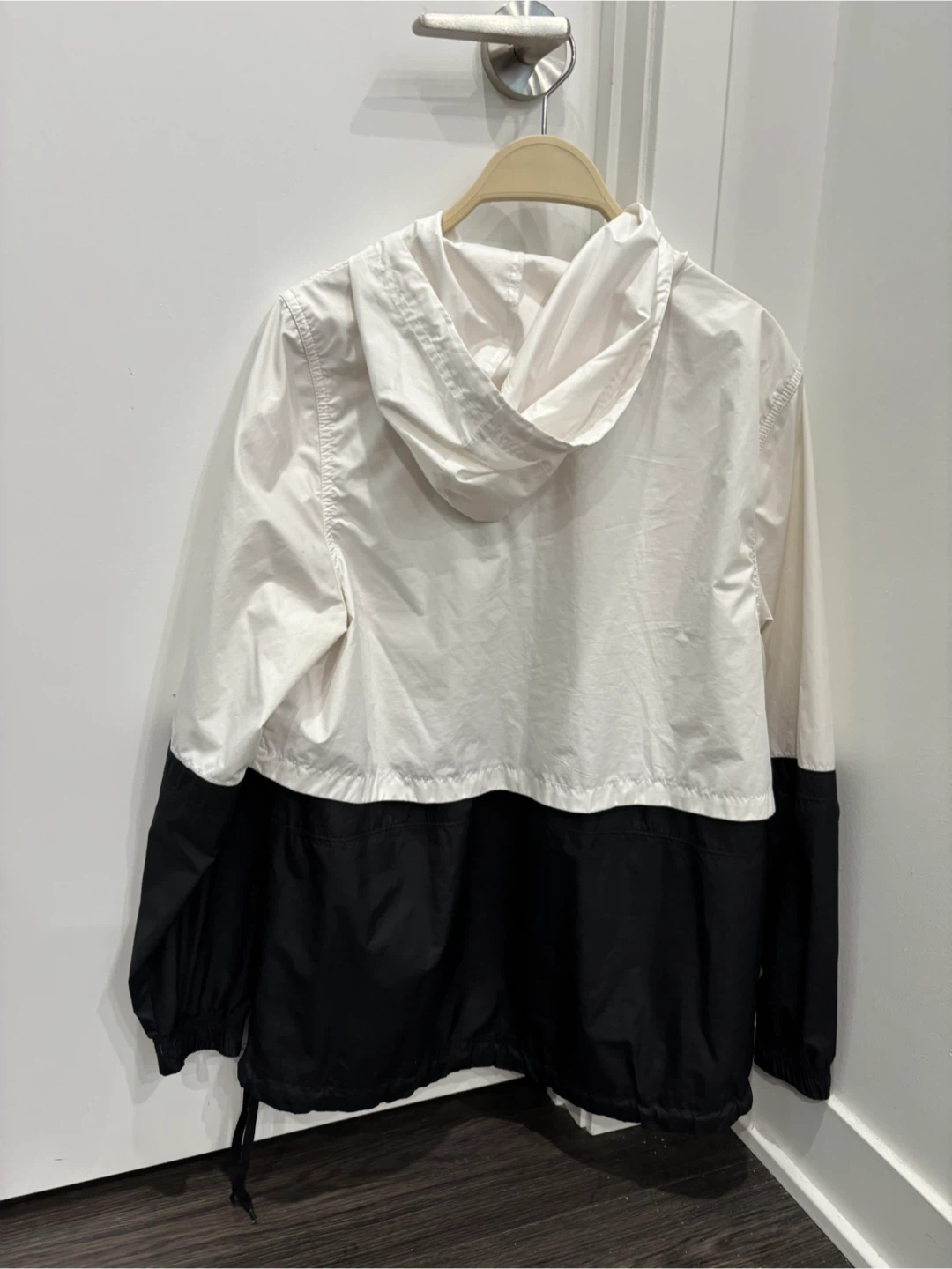Nike Windbreaker Jacket Size S - photo 2