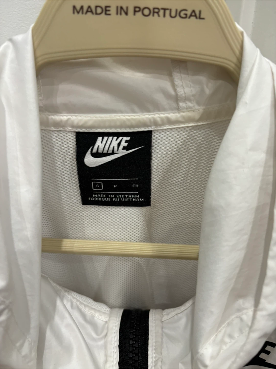 Nike Windbreaker Jacket Size S - photo 3