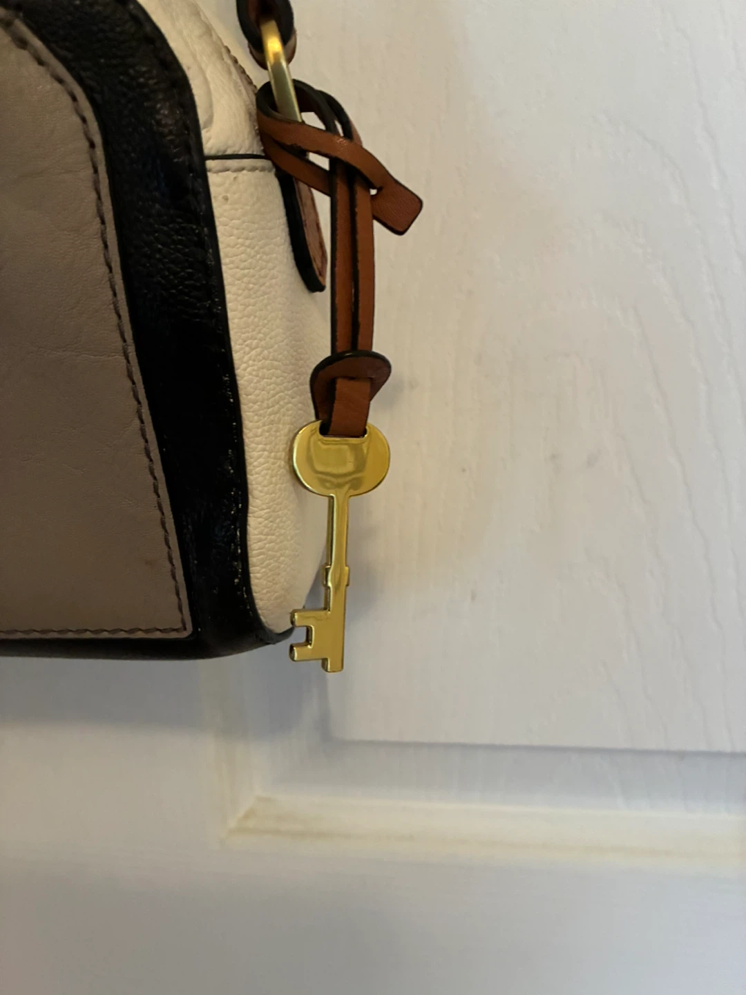 Fossil Leather Crossbody Bag - photo 3
