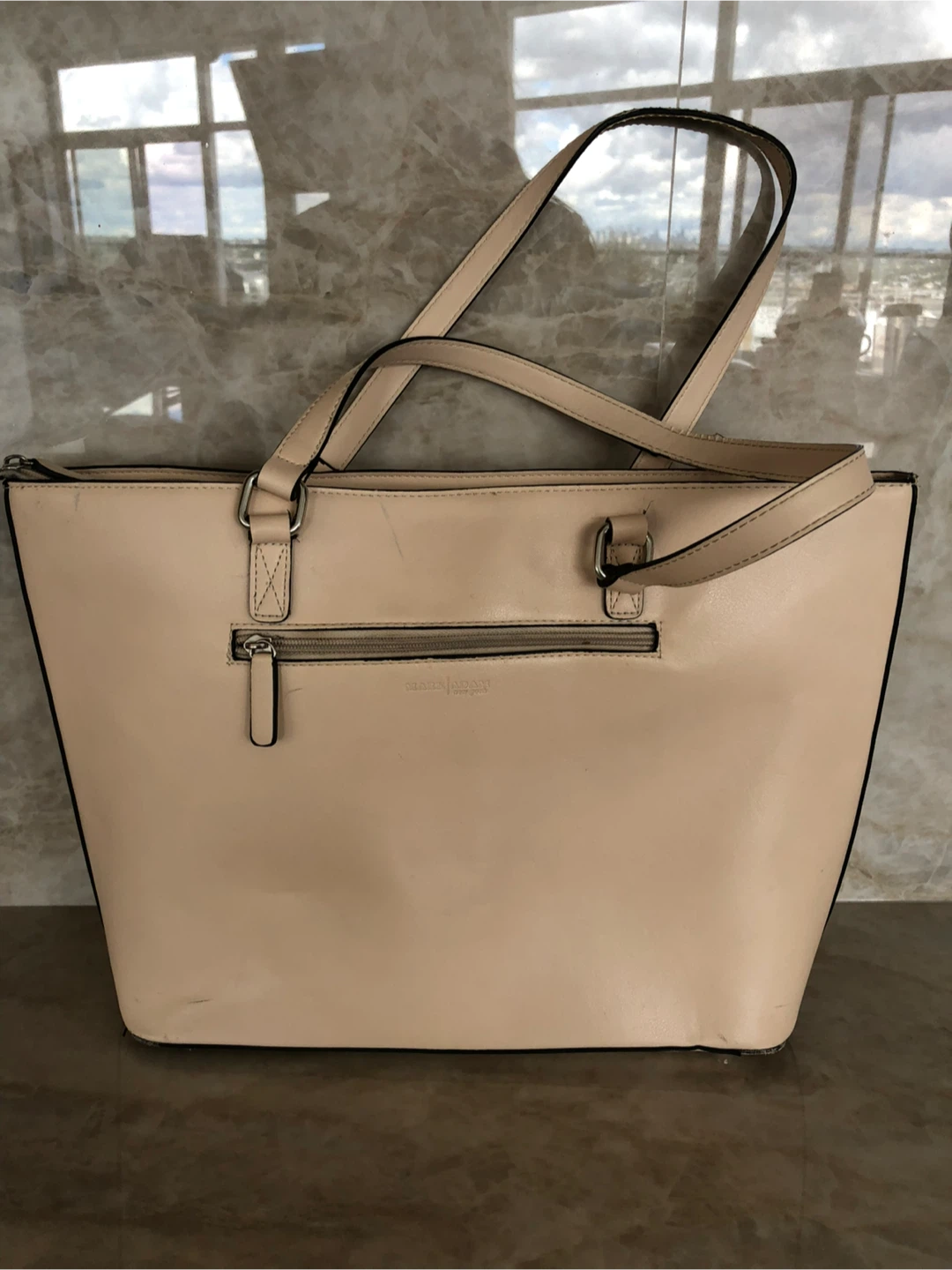 Large Zippered closure Marc Adam Tote
