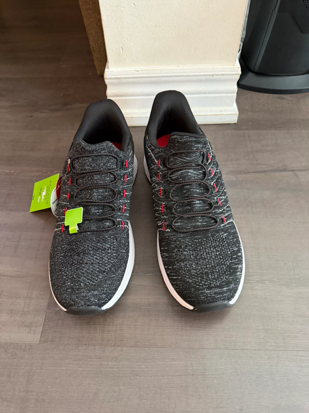 New  Men's Shoes size 10 - photo 2