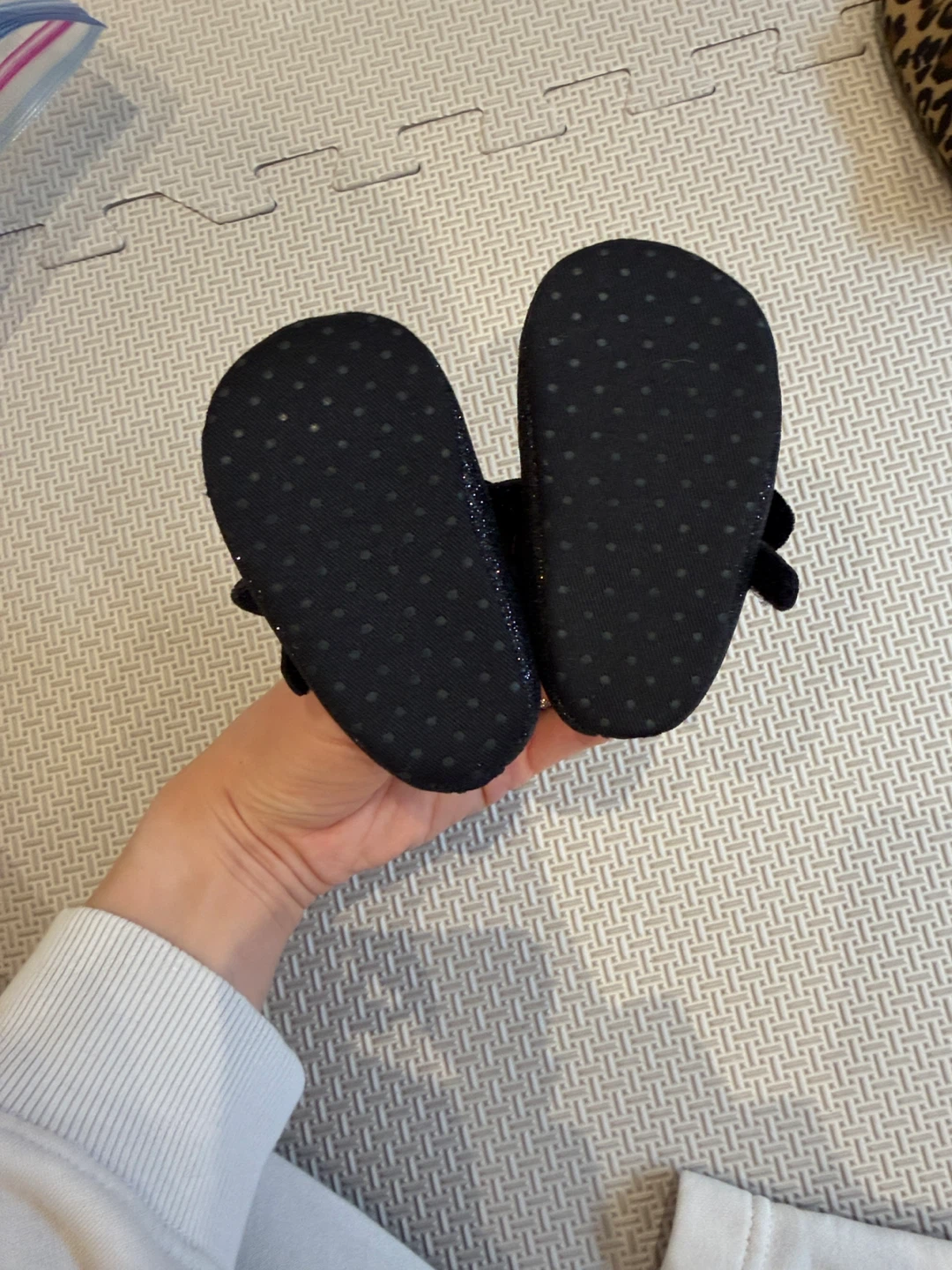 Baby girl flats - brand new - photo 3