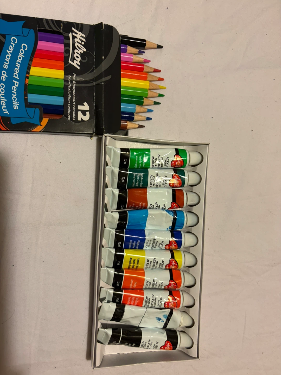 Hilroy Coloured Pencils & Artist's Loft Acrylic Paints - photo 2