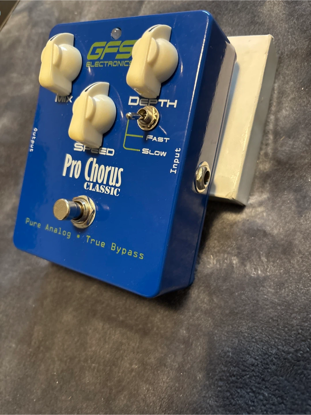 GFS Electronics Pro Chorus Classic Guitar Pedal - photo 2