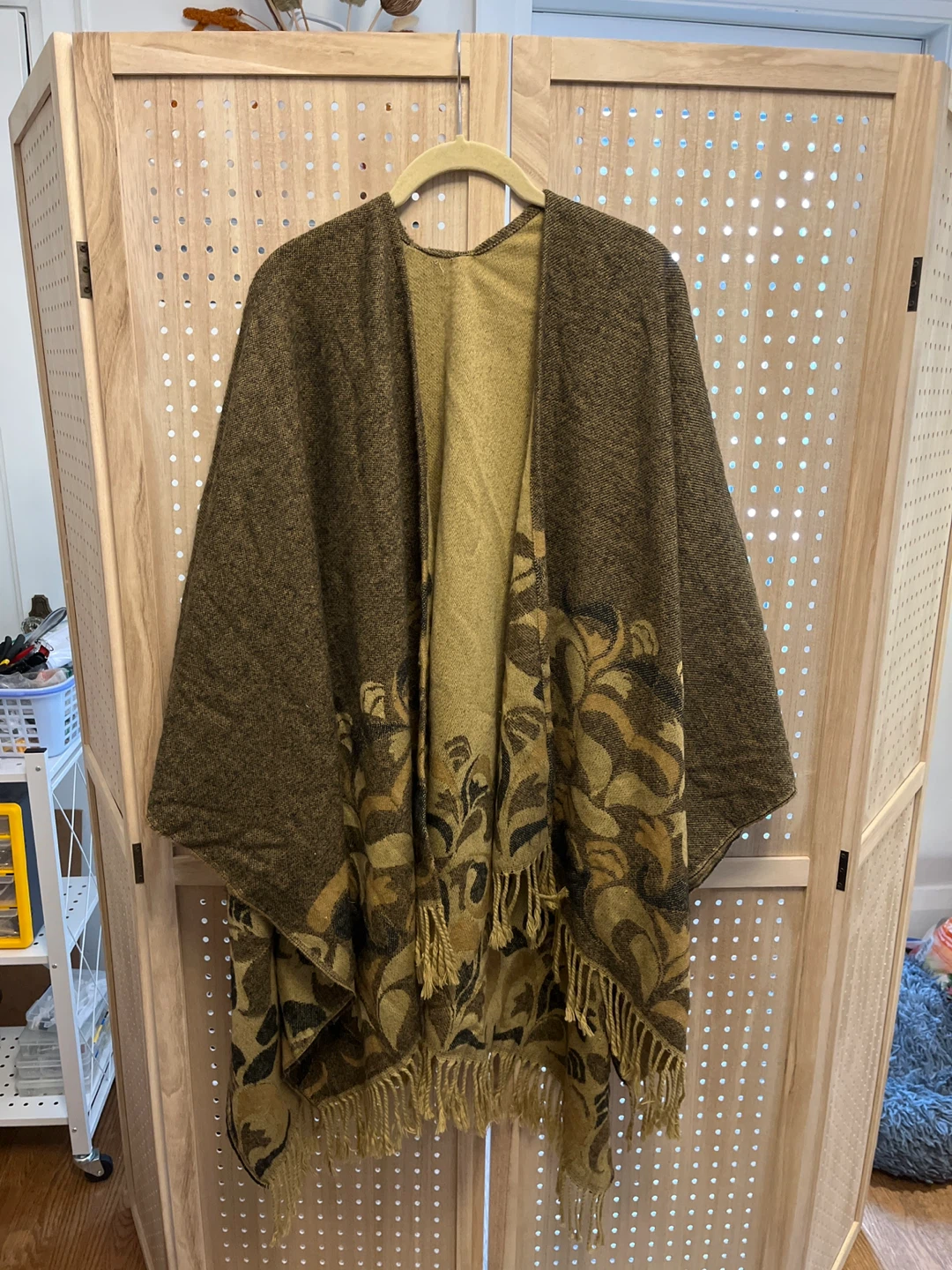 Beige and brown shawl