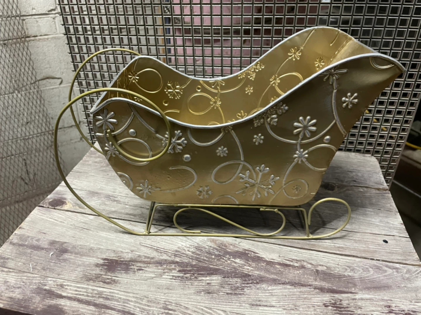 Decorative Sleigh Container