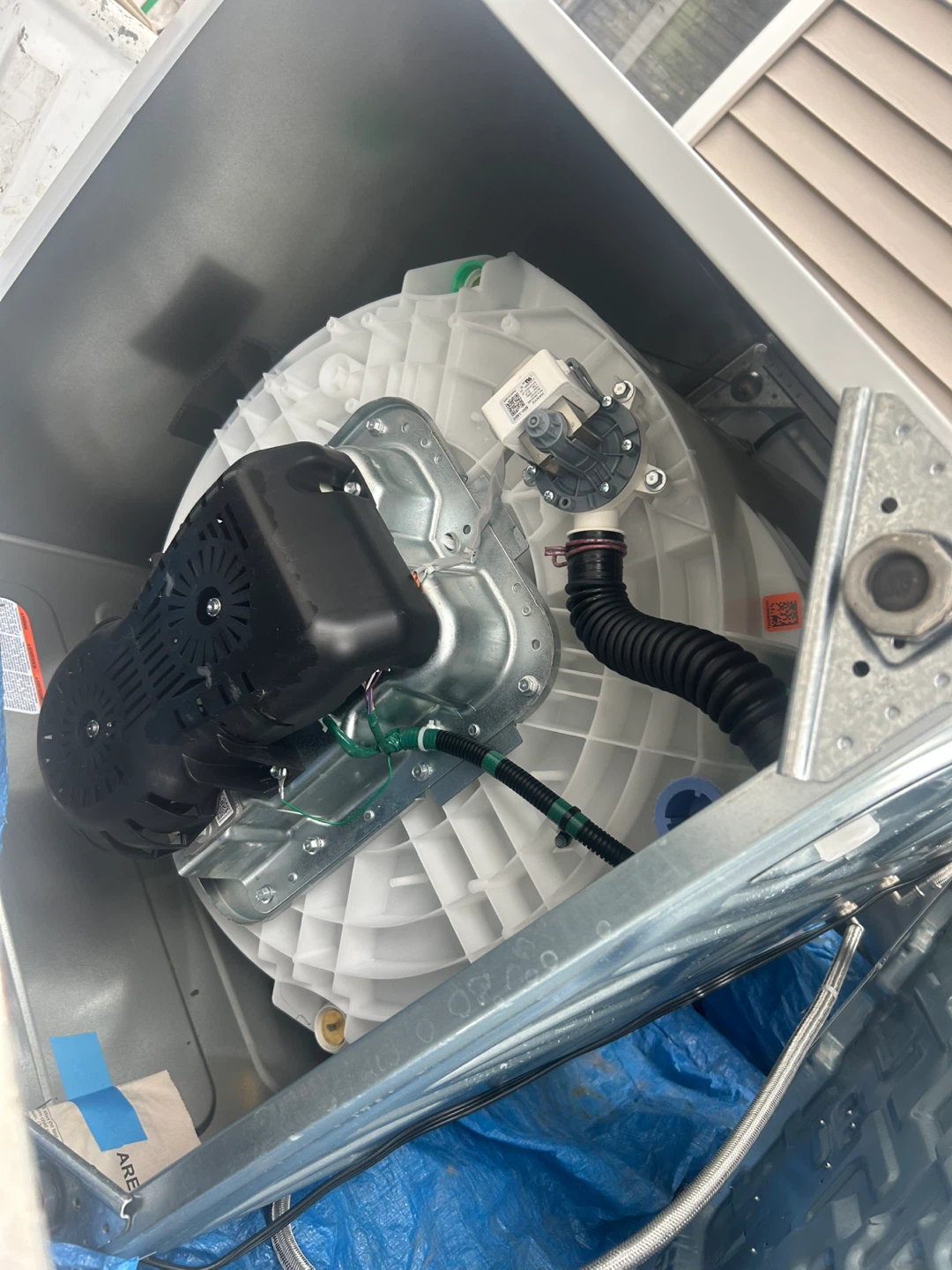 GE Top Load Washing Machine and Dryer - photo 2