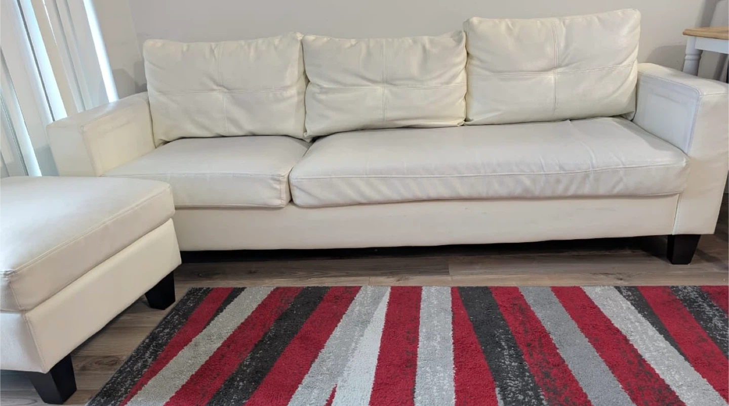 5-Seater White L-Shaped Sofa – Excellent Condition - photo 3