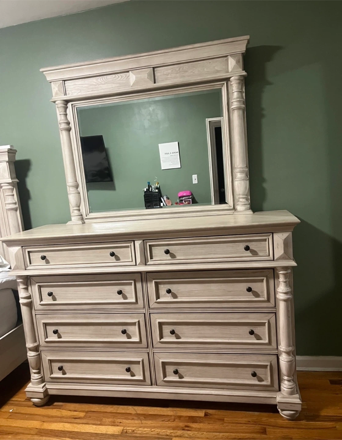 Bedroom Furniture Set - Dresser, Nightstand, Headboard, Mirror - photo 2