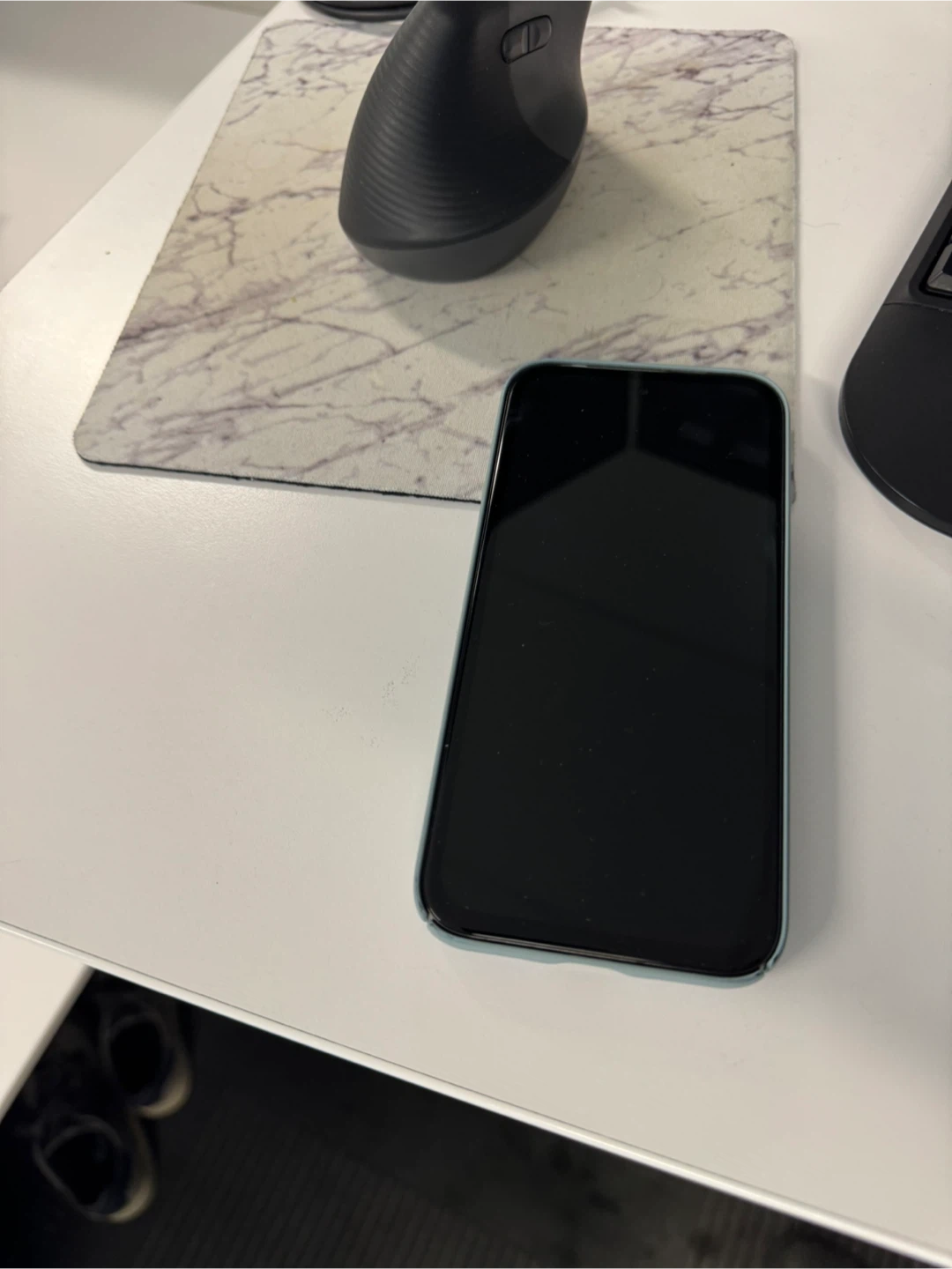 Google Pixel 8a Smartphone - photo 3