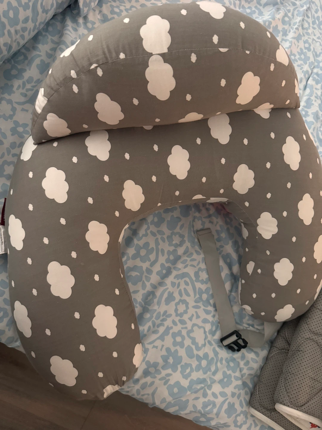 Momcozy Nursing Pillow - Grey Cloud Print - photo 2