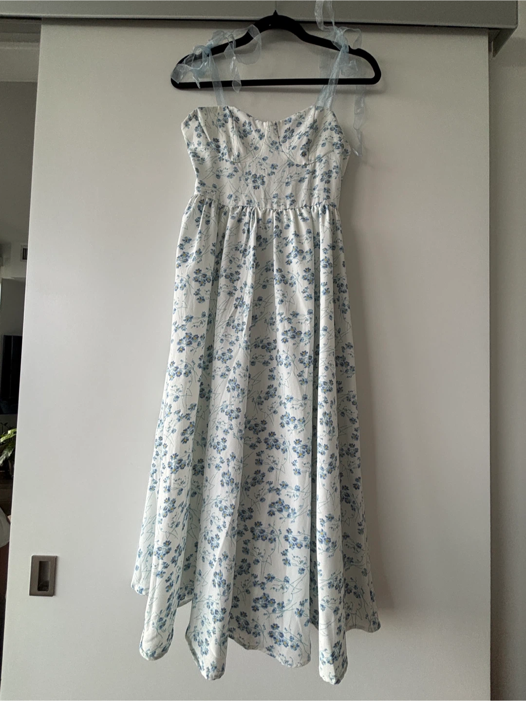 SHEIN Floral Maxi Dress - White/Blue XS