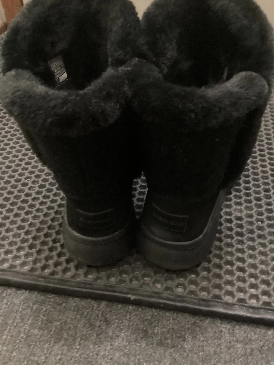 Skechers Black Faux Fur Lined Boots - Size 8.5 US Women's - photo 2