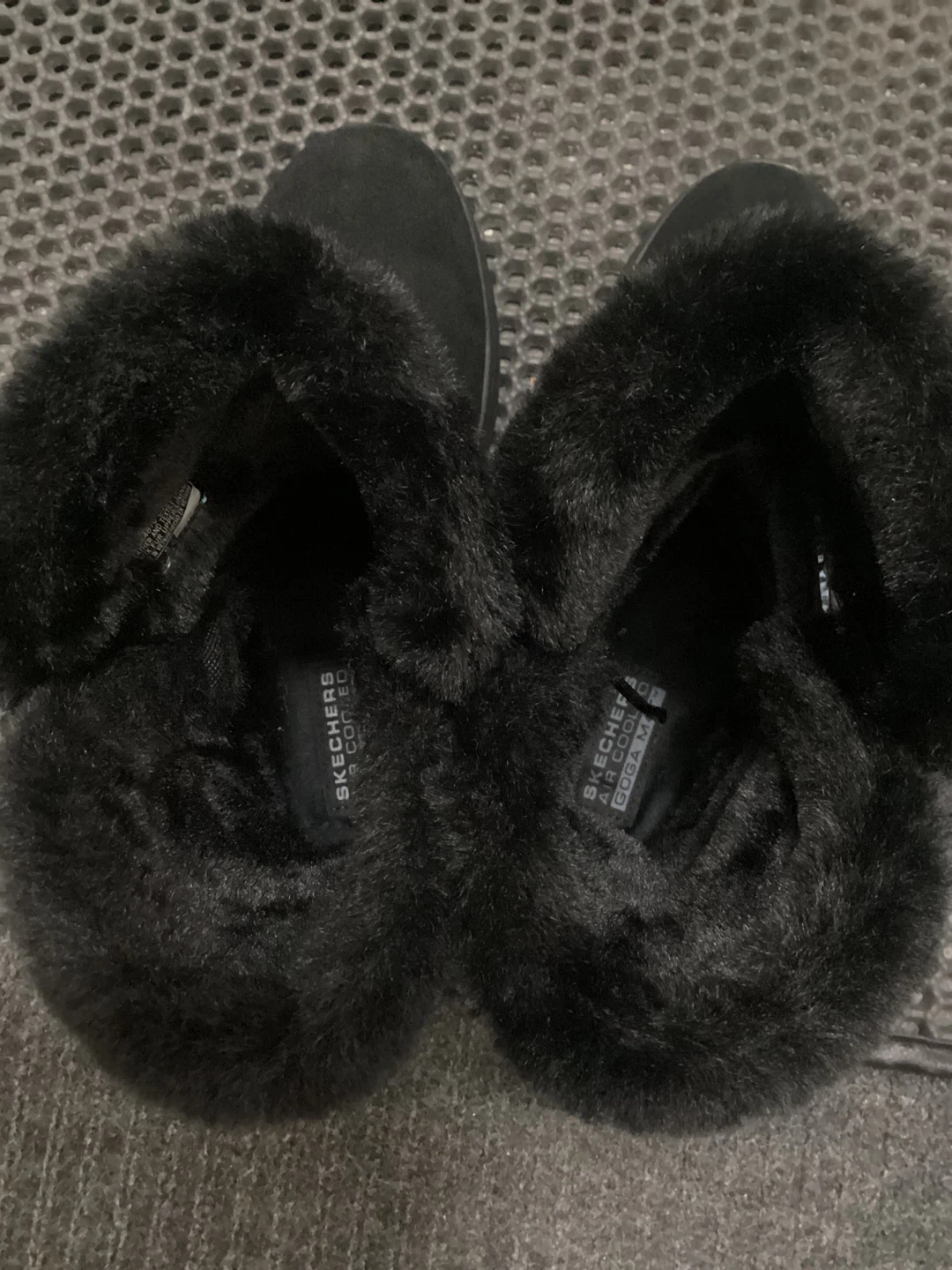 Skechers Black Faux Fur Lined Boots - Size 8.5 US Women's - photo 3