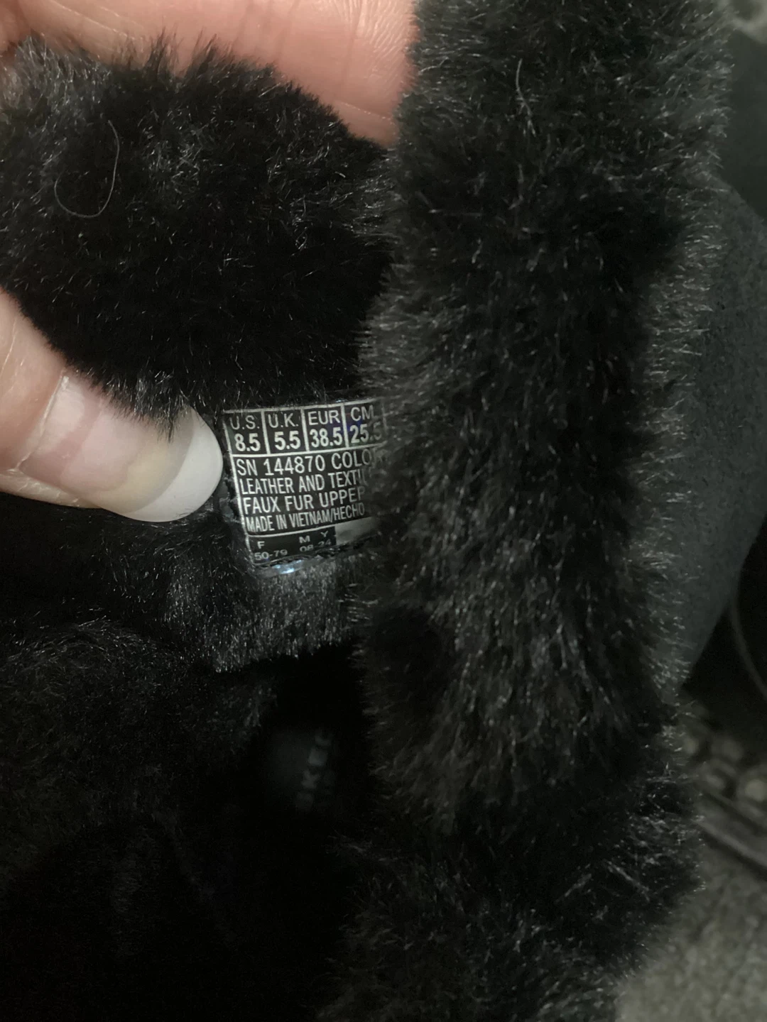Skechers Black Faux Fur Lined Boots - Size 8.5 US Women's - photo 5