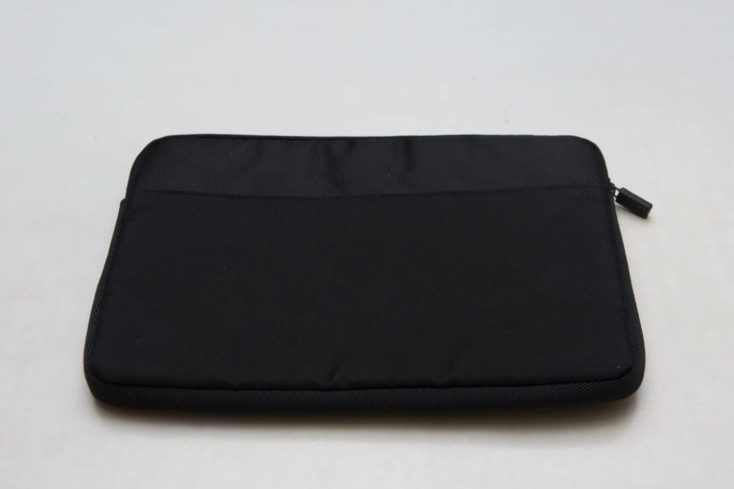 Incipio Black iPad Sleeve - photo 2