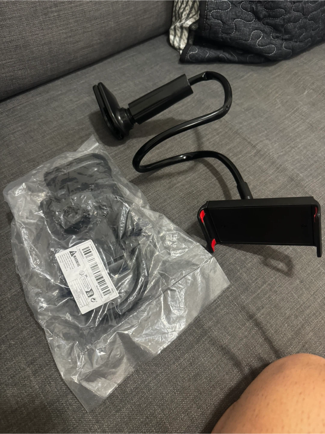 Black Lazy Neck Phone Holder Stand