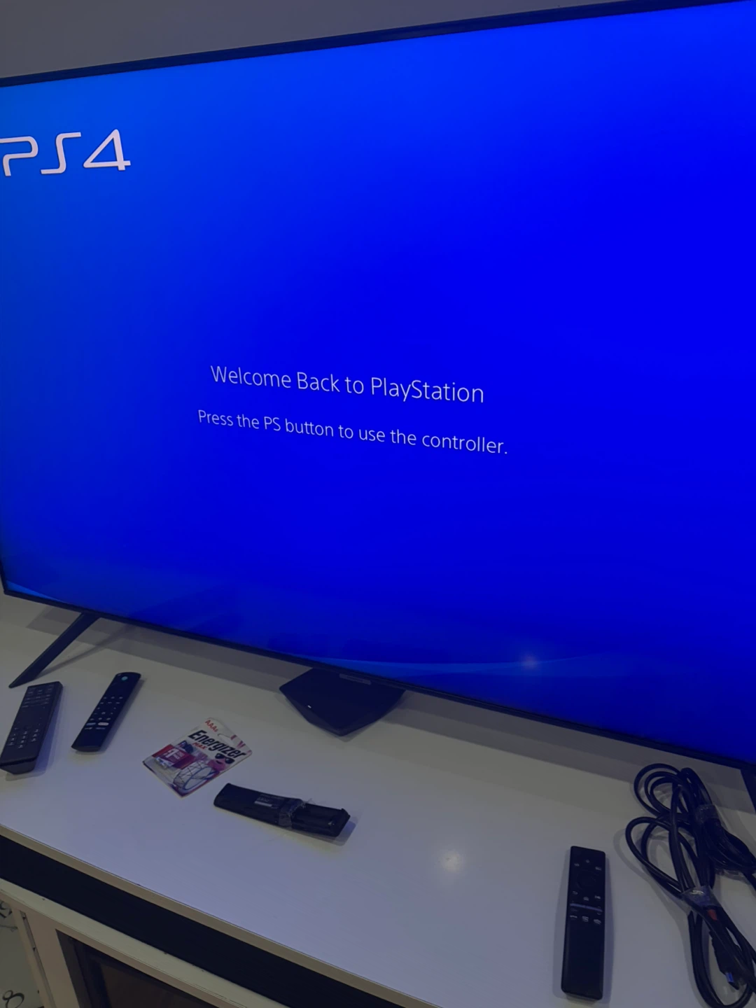 PS4 with games - photo 3