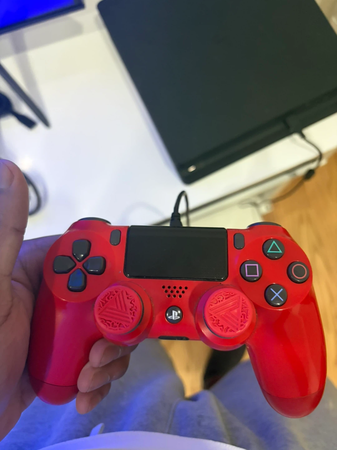 PS4 with games - photo 4